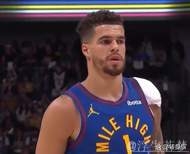 小波特底角接戈登传球命中三分 小波特底角接戈登传球命中三分