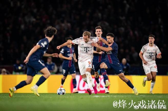 迪亚斯双响+剪刀脚直红 十人拜仁2-1巴黎全胜领跑 迪亚斯双响+剪刀脚直红 十人拜仁2-1巴黎全胜领跑